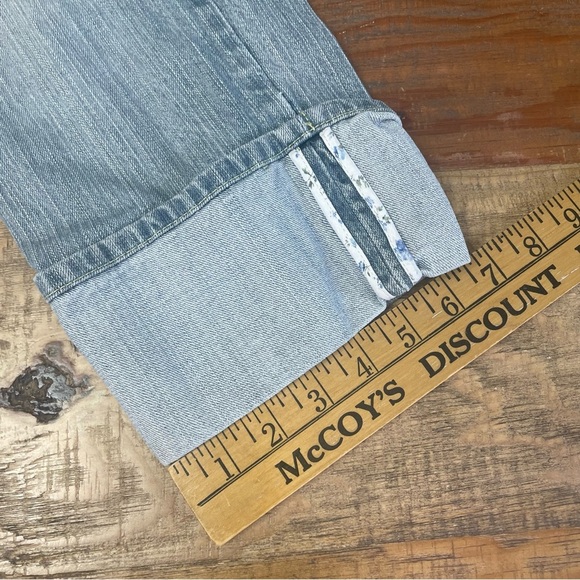 Old Navy Jeans Womens Size 4 The Low Rise light wash rolled cuff - Picture 6 of 8
